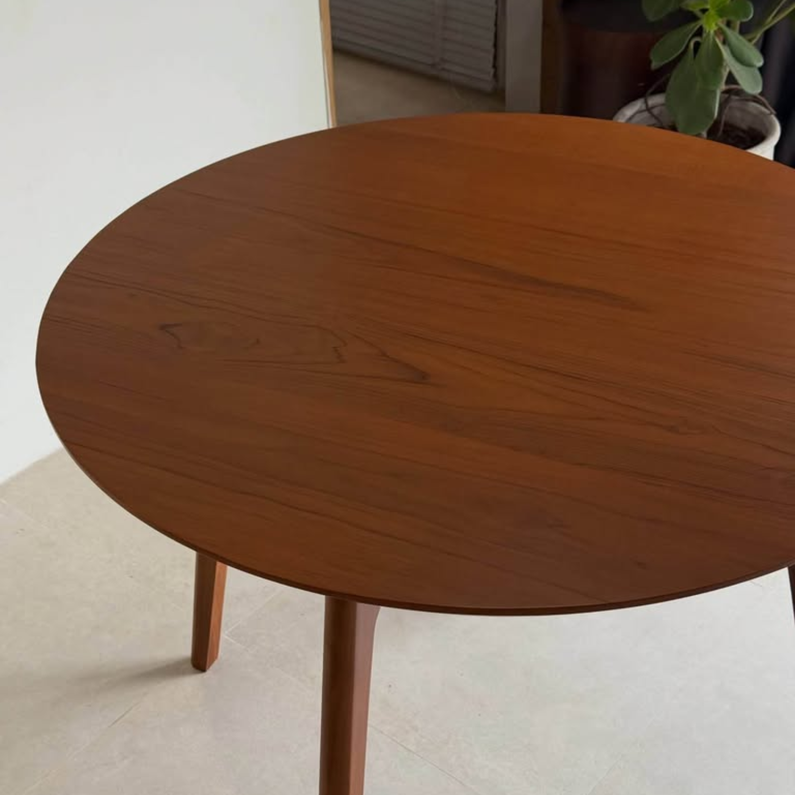 Solid Wood Round Dining Table