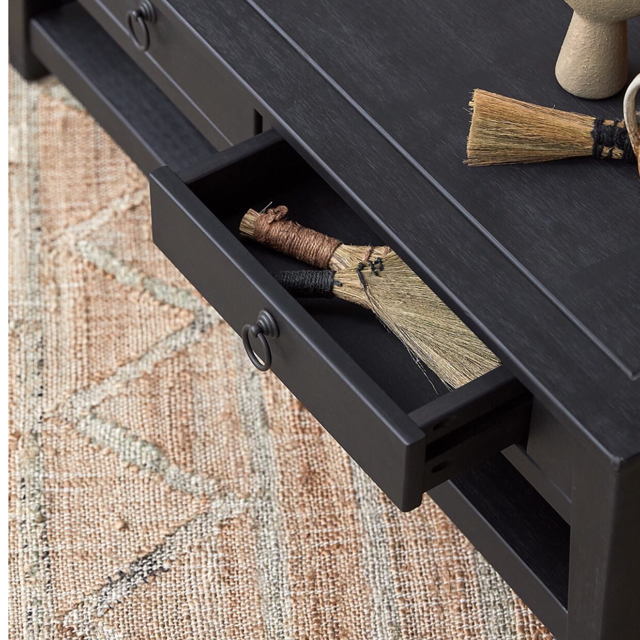 Solid Wood Coffee table in Black