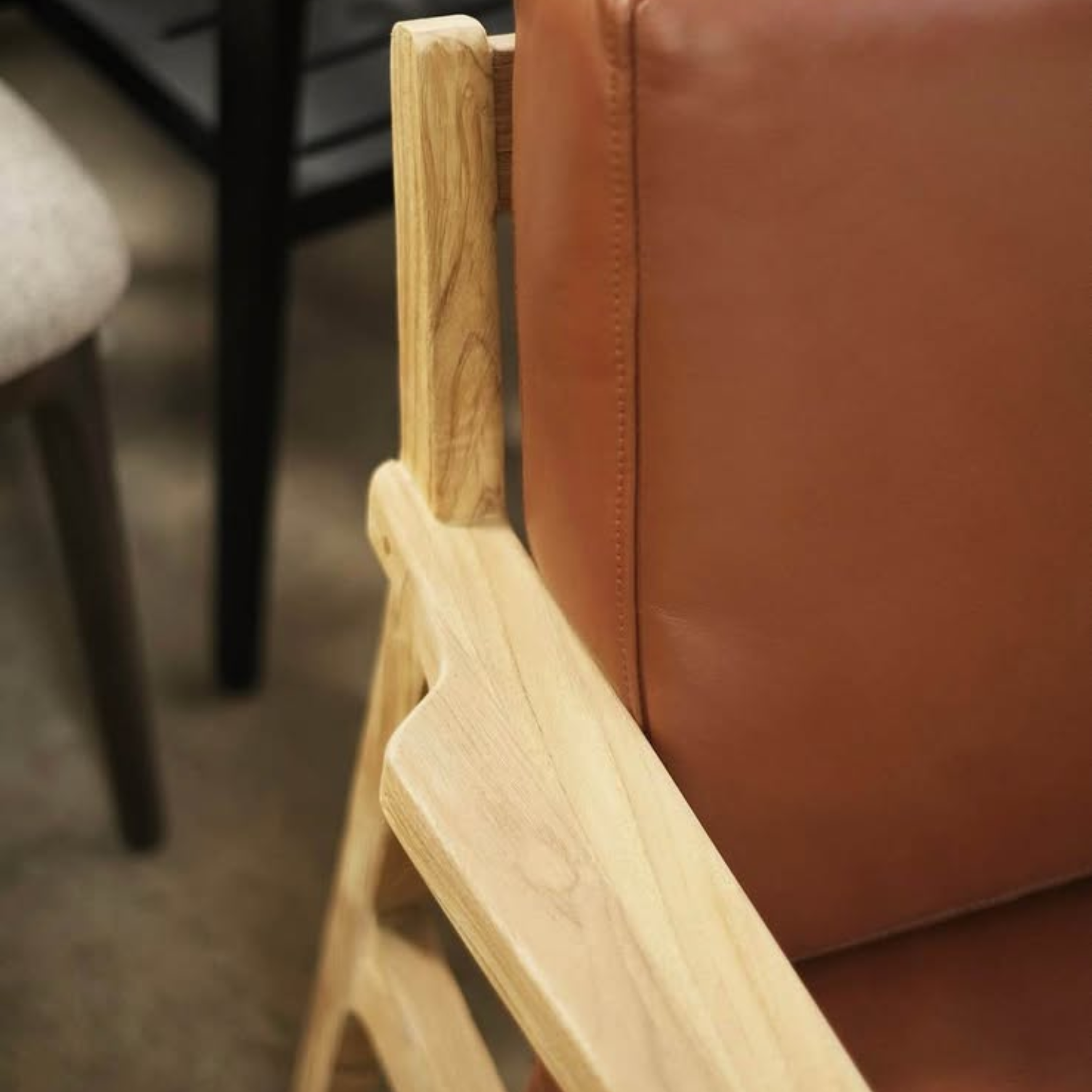 2 / 3 Seaters Sofa